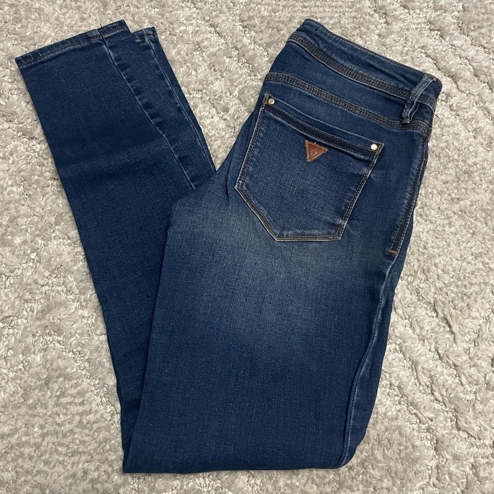 GUESS Low Rise Skinny Size 26